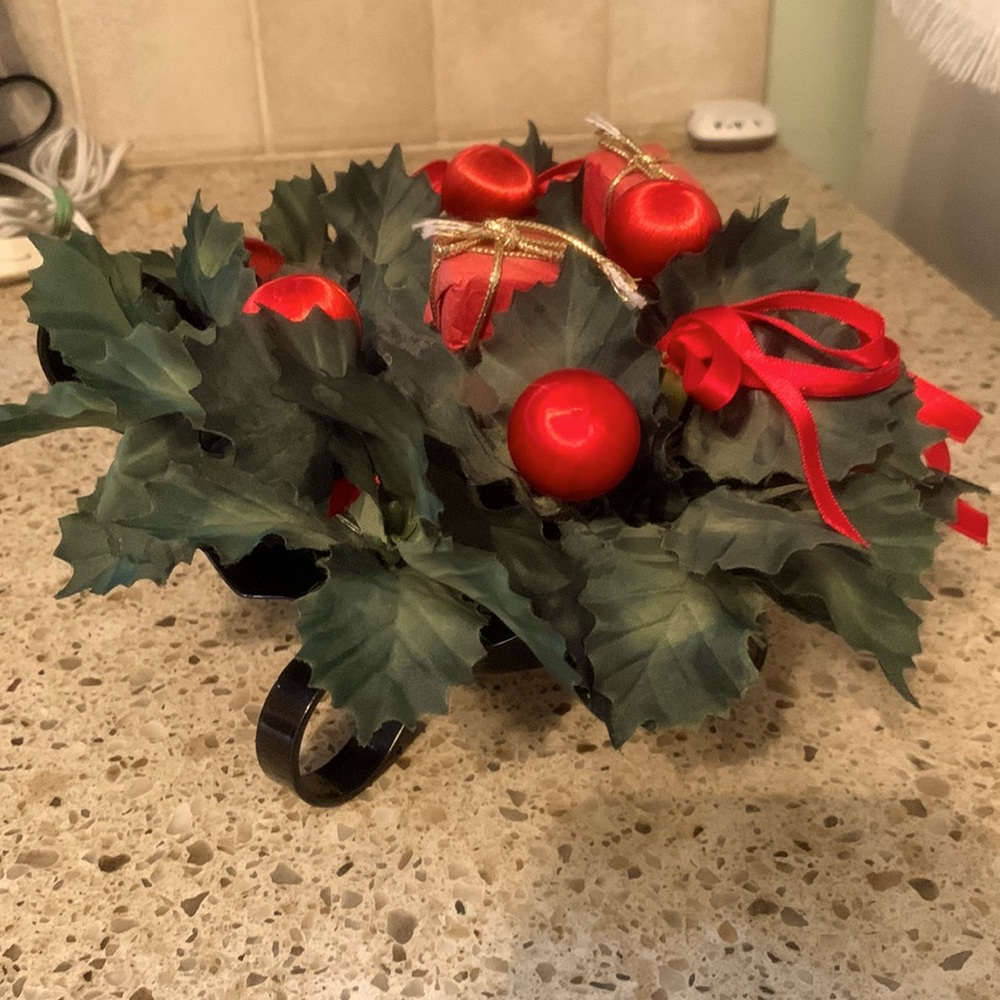 Candle holder and candle ring